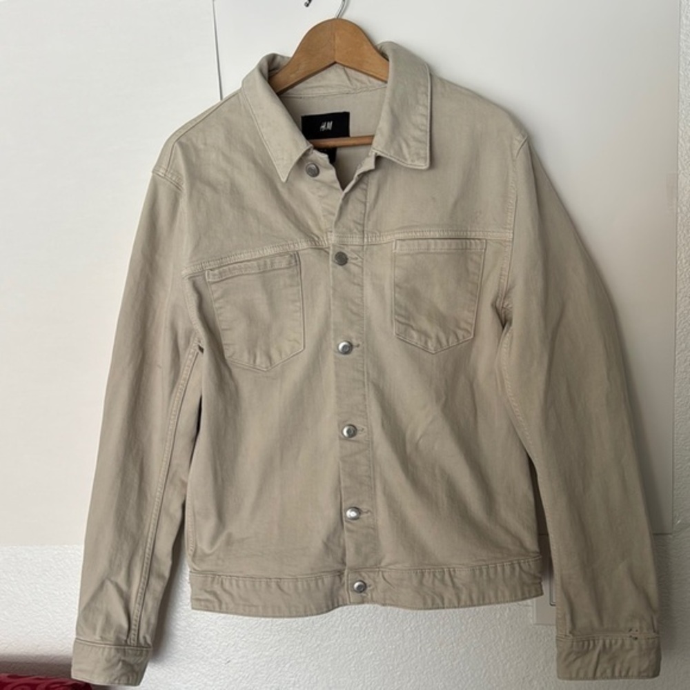 H&M Tan Lightweight Jean Jacket Versatile Design